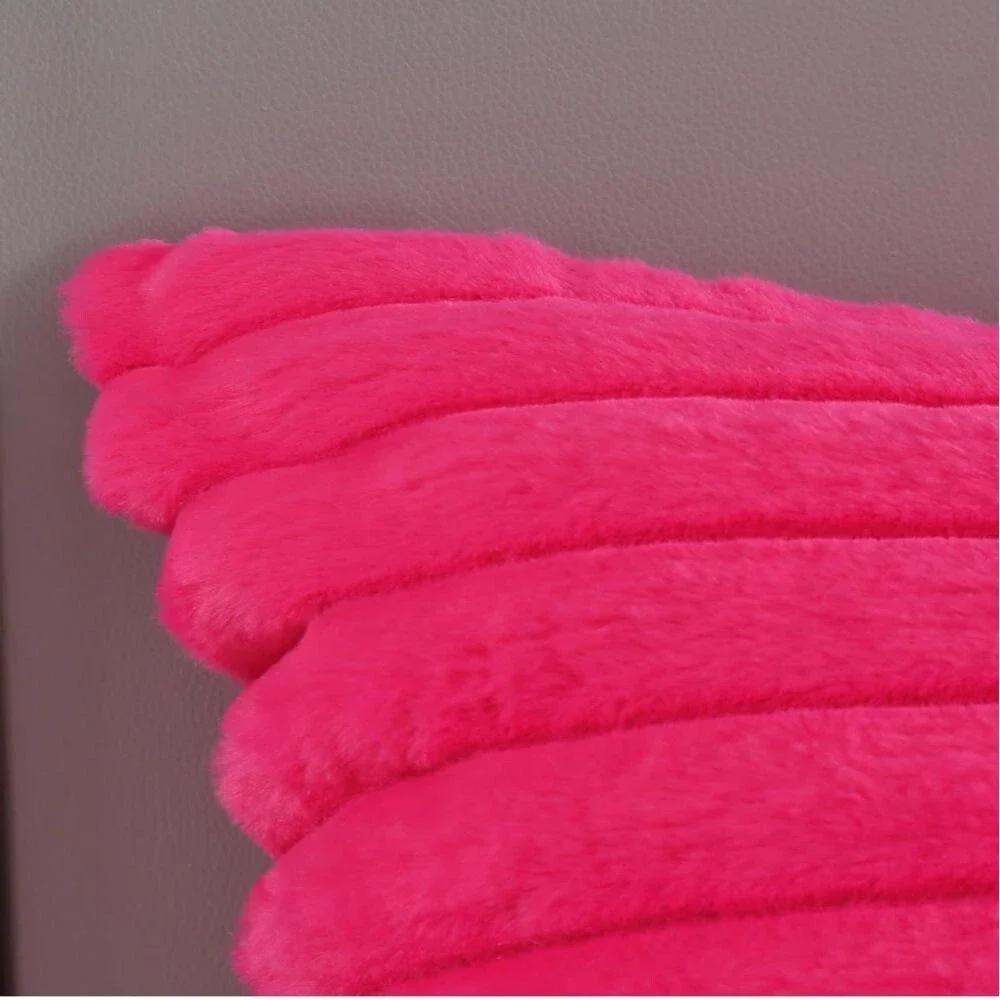 Hot Pink Deluxe Plush Faux Fur Body Pillowcase  21x54 inch NWT